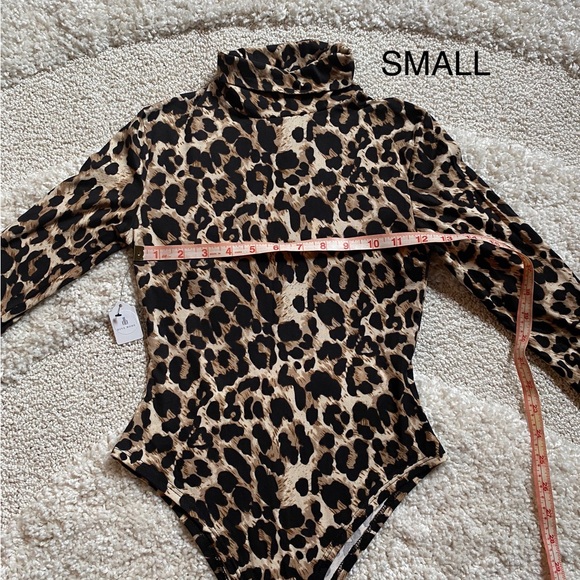 Black Brown Leopard bodysuit long sleeve mock neck NWT small and medium - Picture 6 of 13
